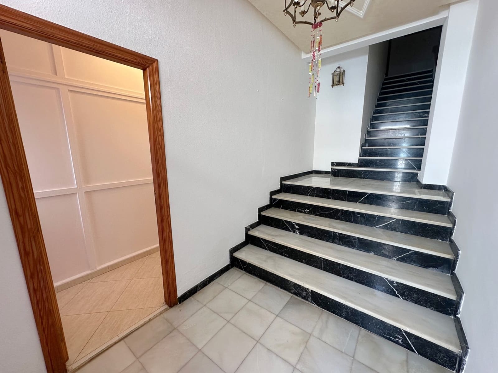 7 bedroom Terraced Villa for sale in Els Poblets with garage - € 699,000 (Ref: 10130943)