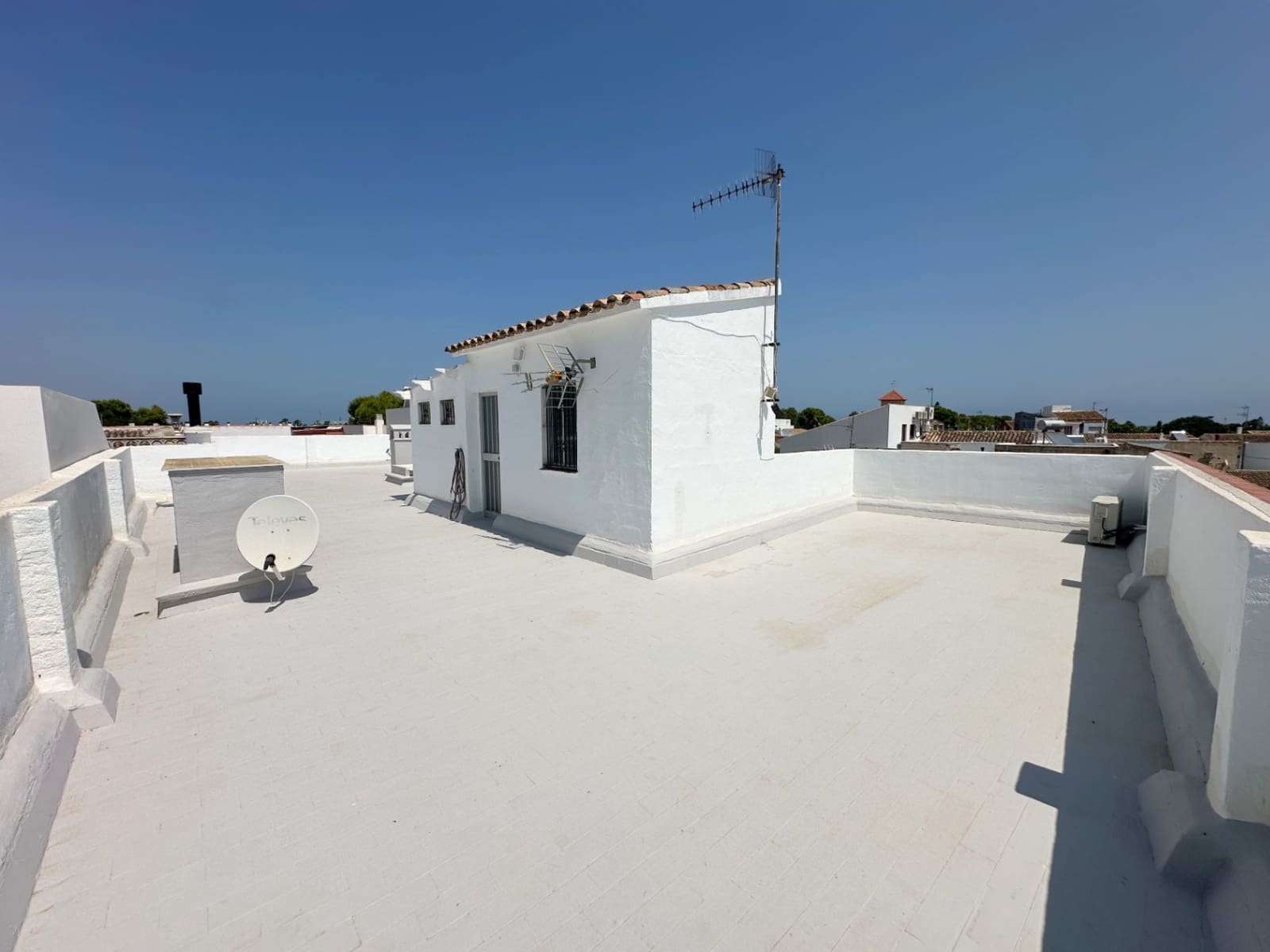 7 bedroom Terraced Villa for sale in Els Poblets with garage - € 699,000 (Ref: 10130943)
