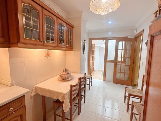 Adosado de 7 habitaciones en Els Poblets en venta con garaje - 699.000 € (Ref: 10130943)