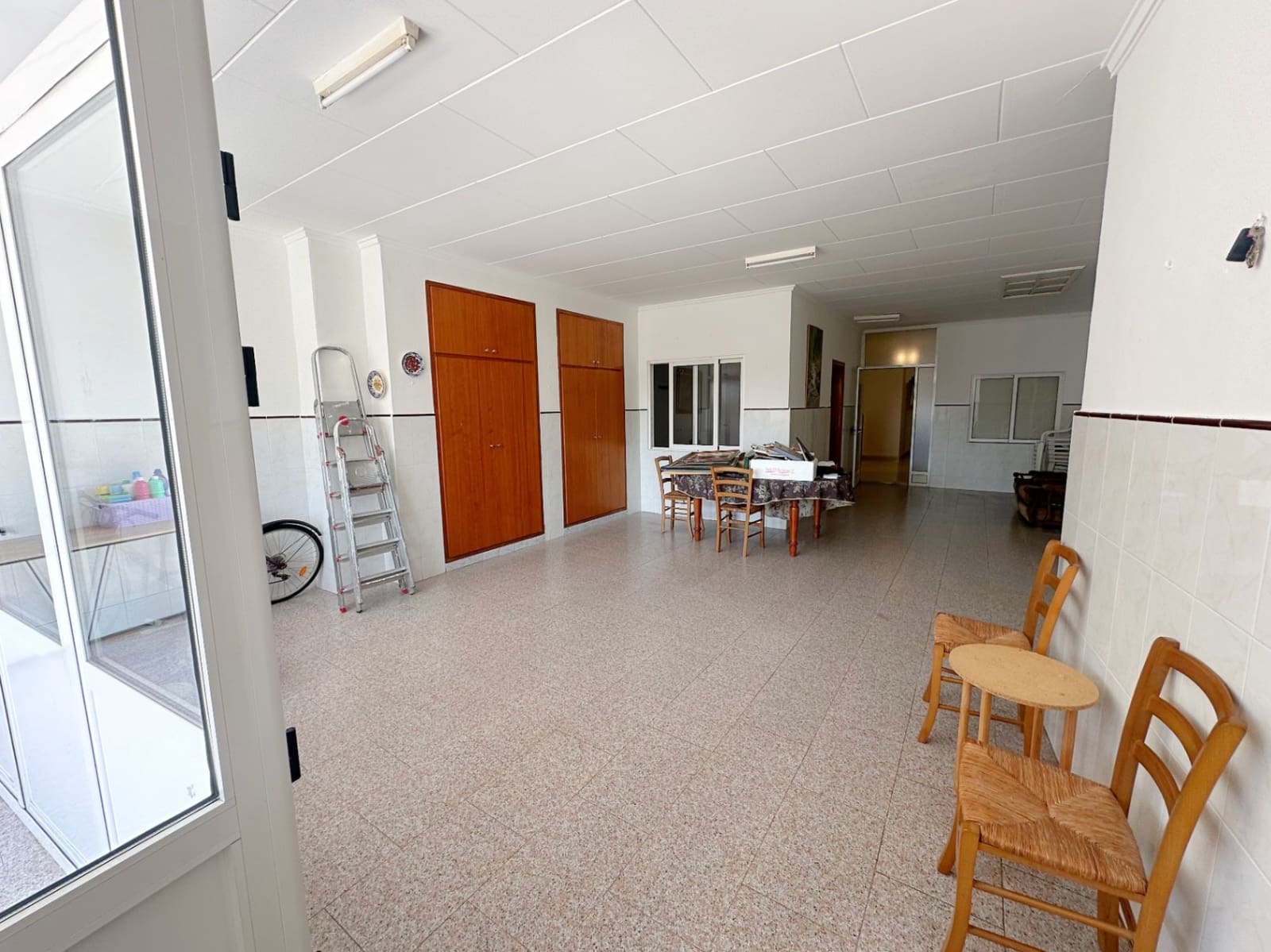 7 bedroom Terraced Villa for sale in Els Poblets with garage - € 699,000 (Ref: 10130943)
