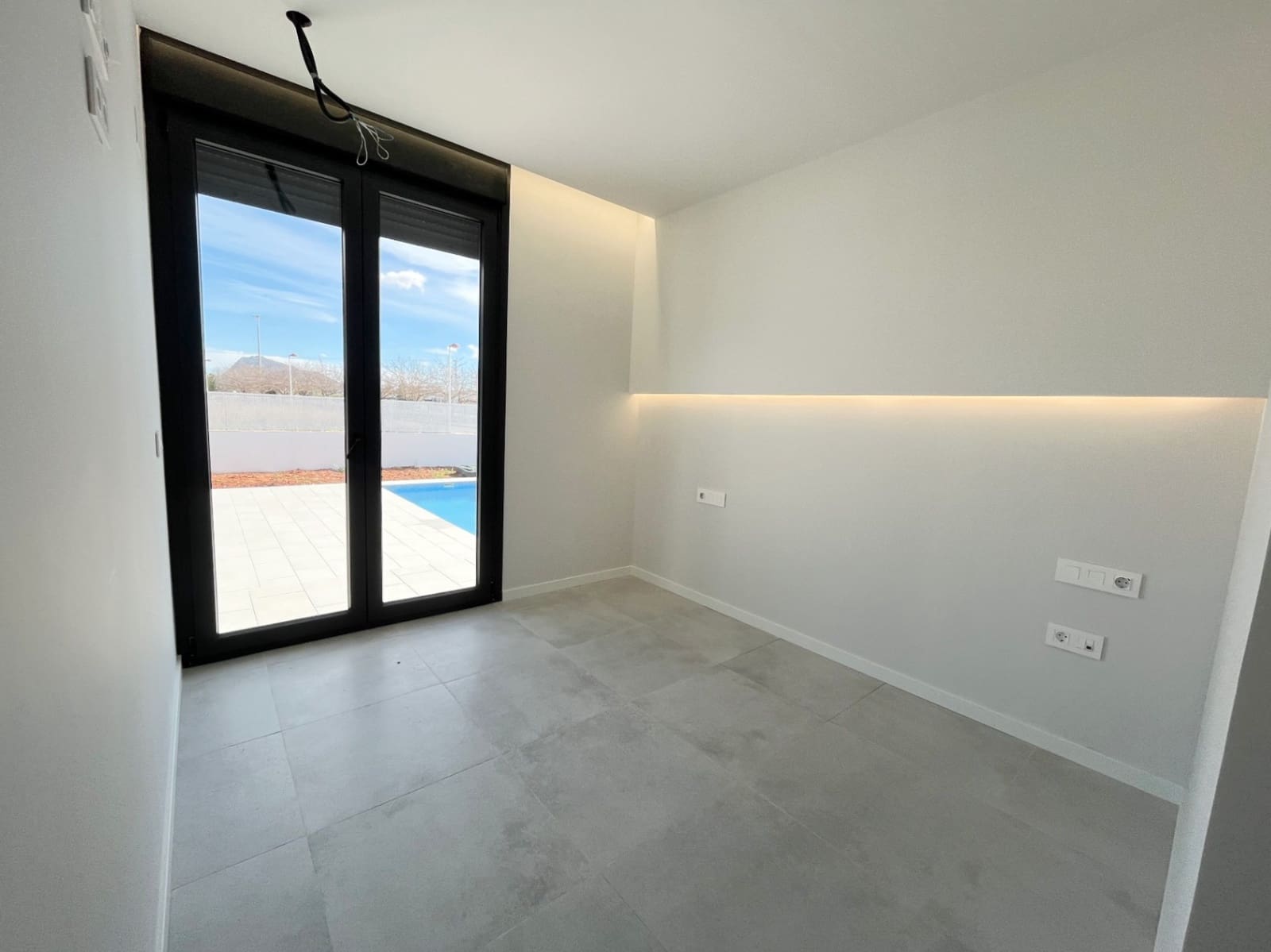 3 makuuhuone Huvila myytävänä paikassa Els Poblets mukana uima-altaan 
autotalli - 475 000 € (Ref: 8690769)