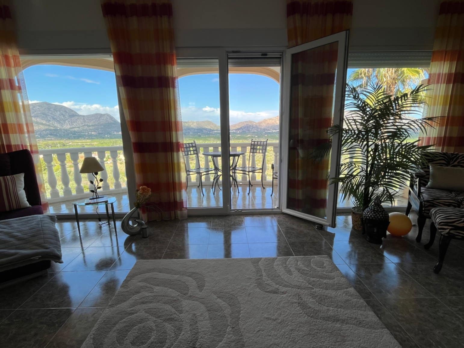 3 camera da letto Villa in vendita in Orba con piscina garage - 410.000 € (Rif: 8796220)