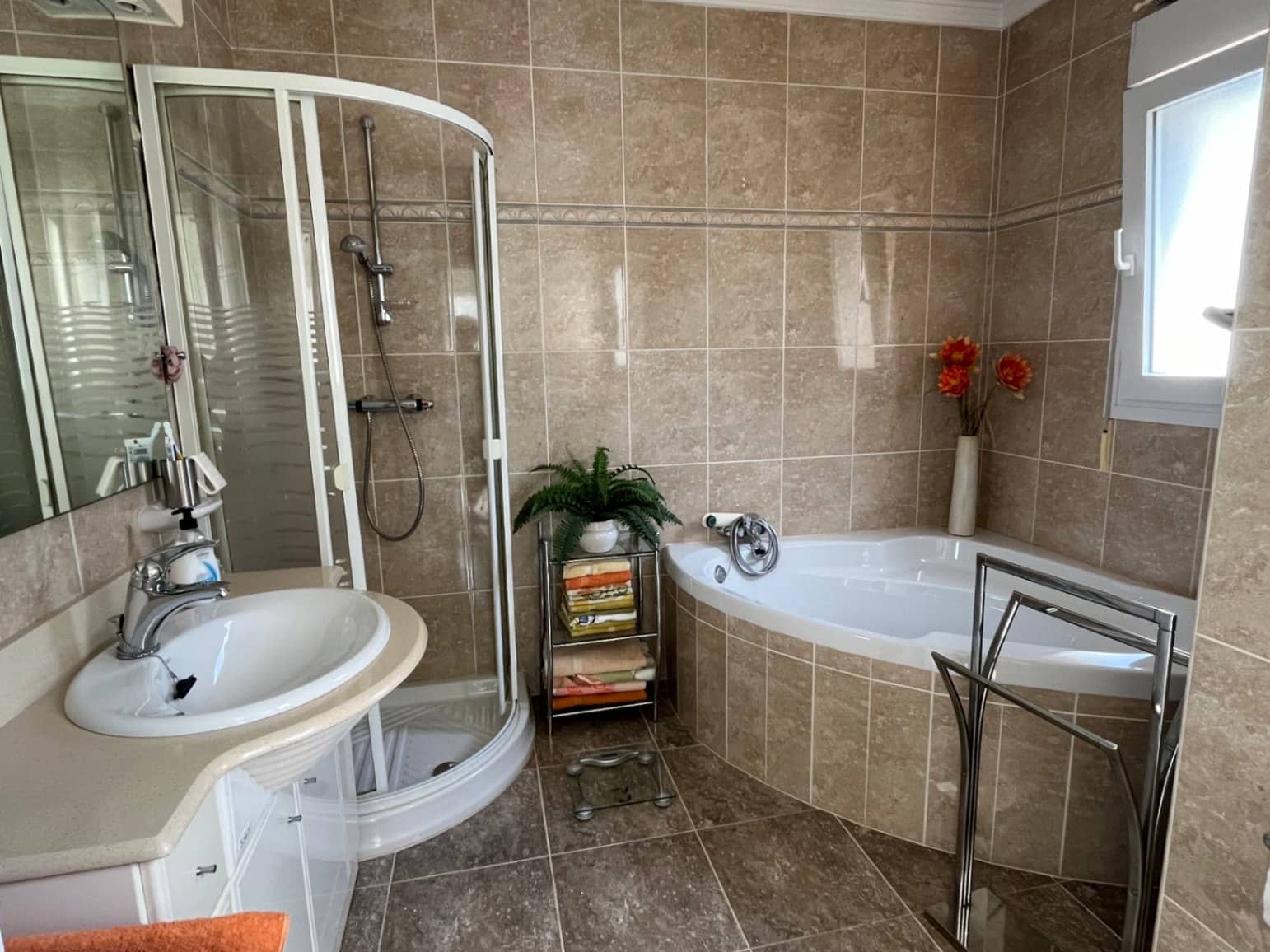 3 camera da letto Villa in vendita in Orba con piscina garage - 410.000 € (Rif: 8796220)