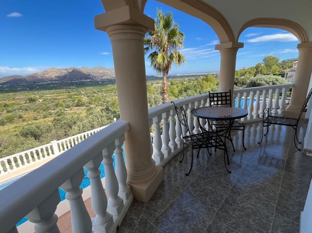 3 camera da letto Villa in vendita in Orba con piscina garage - 410.000 € (Rif: 8796220)