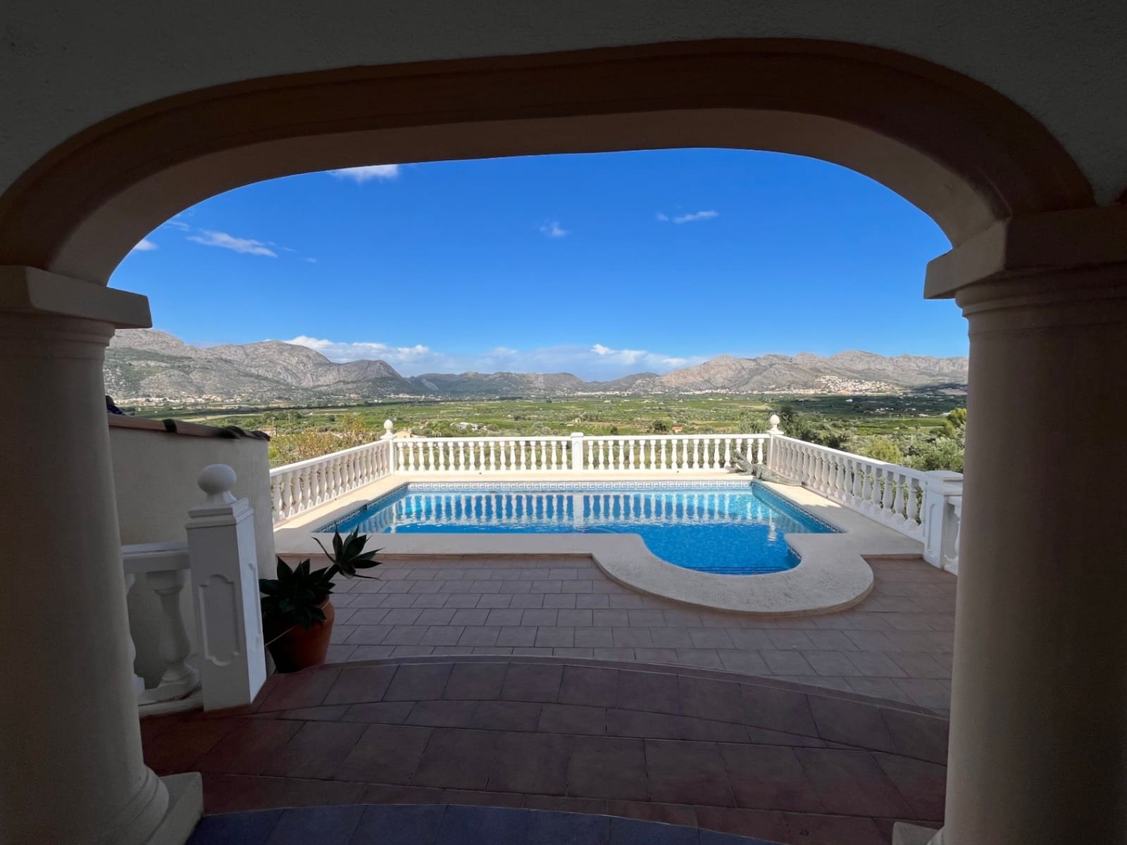 3 camera da letto Villa in vendita in Orba con piscina garage - 410.000 € (Rif: 8796220)