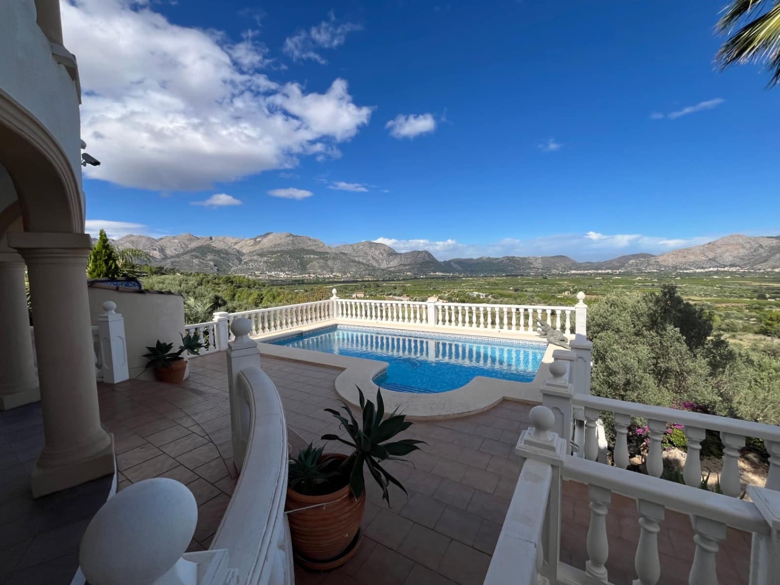 3 camera da letto Villa in vendita in Orba con piscina garage - 410.000 € (Rif: 8796220)