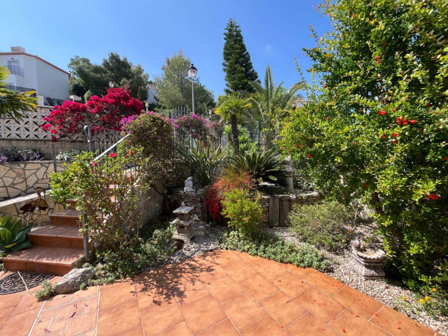 3 bedroom Villa for sale in Orba with pool garage - € 410,000 (Ref: 8796220)