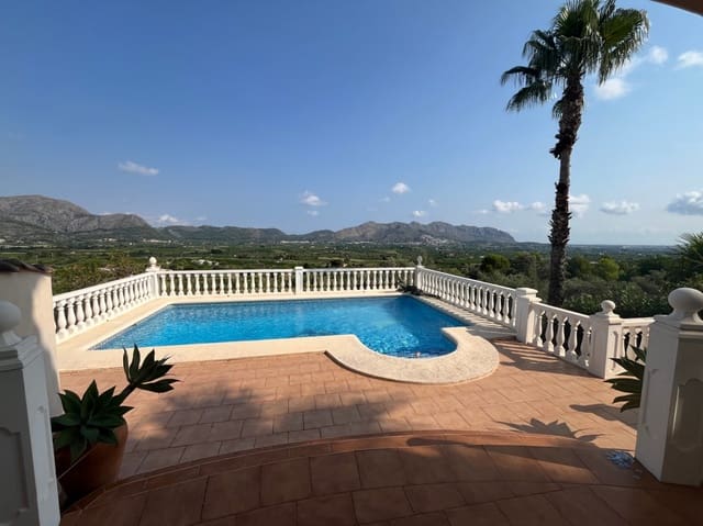3 camera da letto Villa in vendita in Orba con piscina garage - 410.000 € (Rif: 8796220)