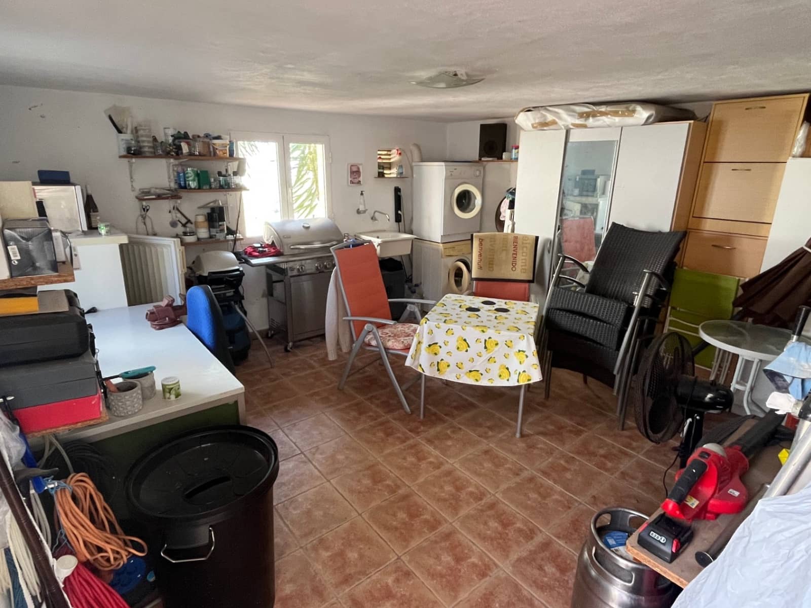 3 bedroom Villa for sale in Orba with pool garage - € 410,000 (Ref: 8796220)