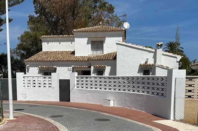 3 soveværelse Villa til salg i Els Poblets med swimmingpool garage - € 650.000 (Ref: 9127861)