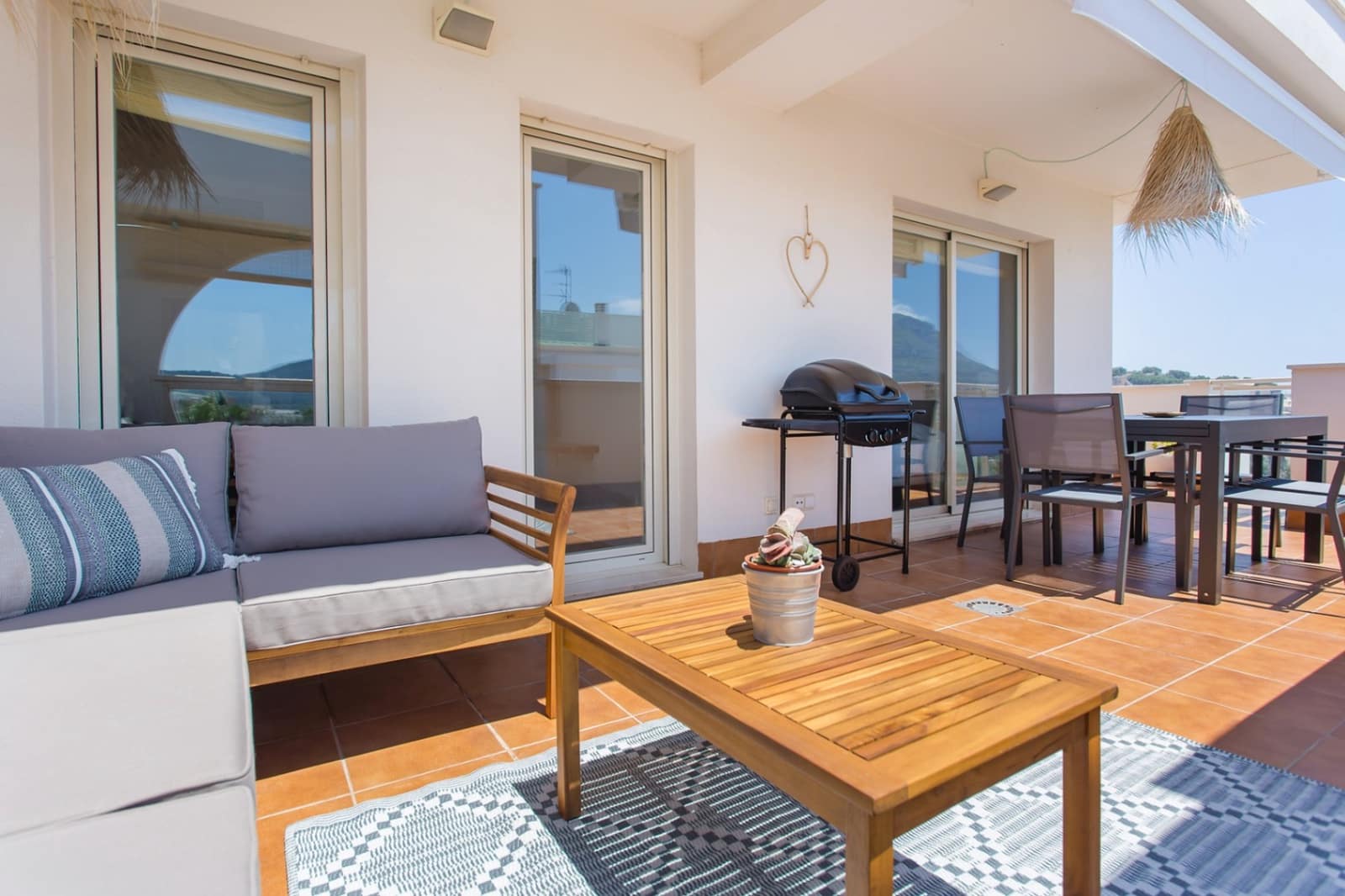 2 soveværelse Penthouse til salg i Denia med swimmingpool garage - € 395.000 (Ref: 9196927)