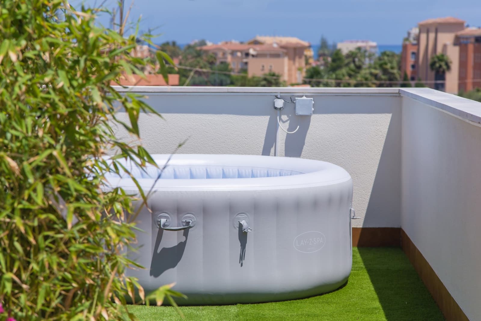 2 soveværelse Penthouse til salg i Denia med swimmingpool garage - € 395.000 (Ref: 9196927)