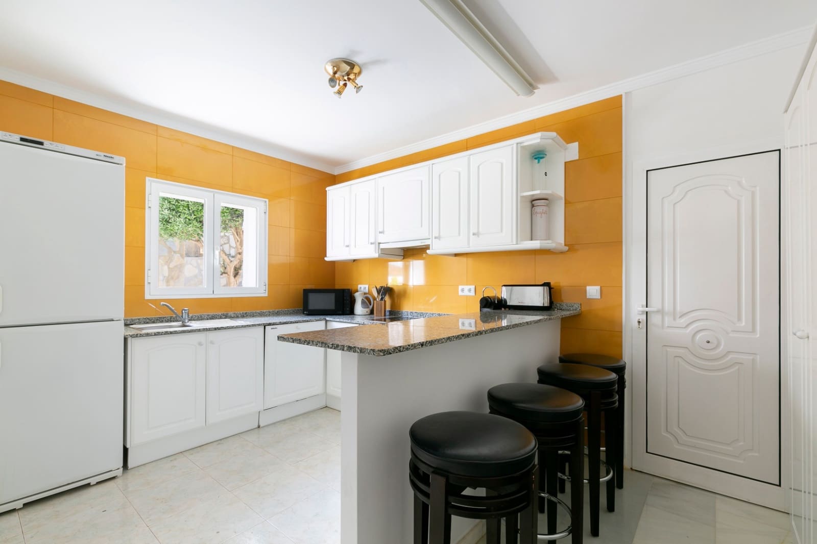 3 chambre Villa/Maison à vendre à Denia avec piscine garage - 850 000 € (Ref: 9312133)