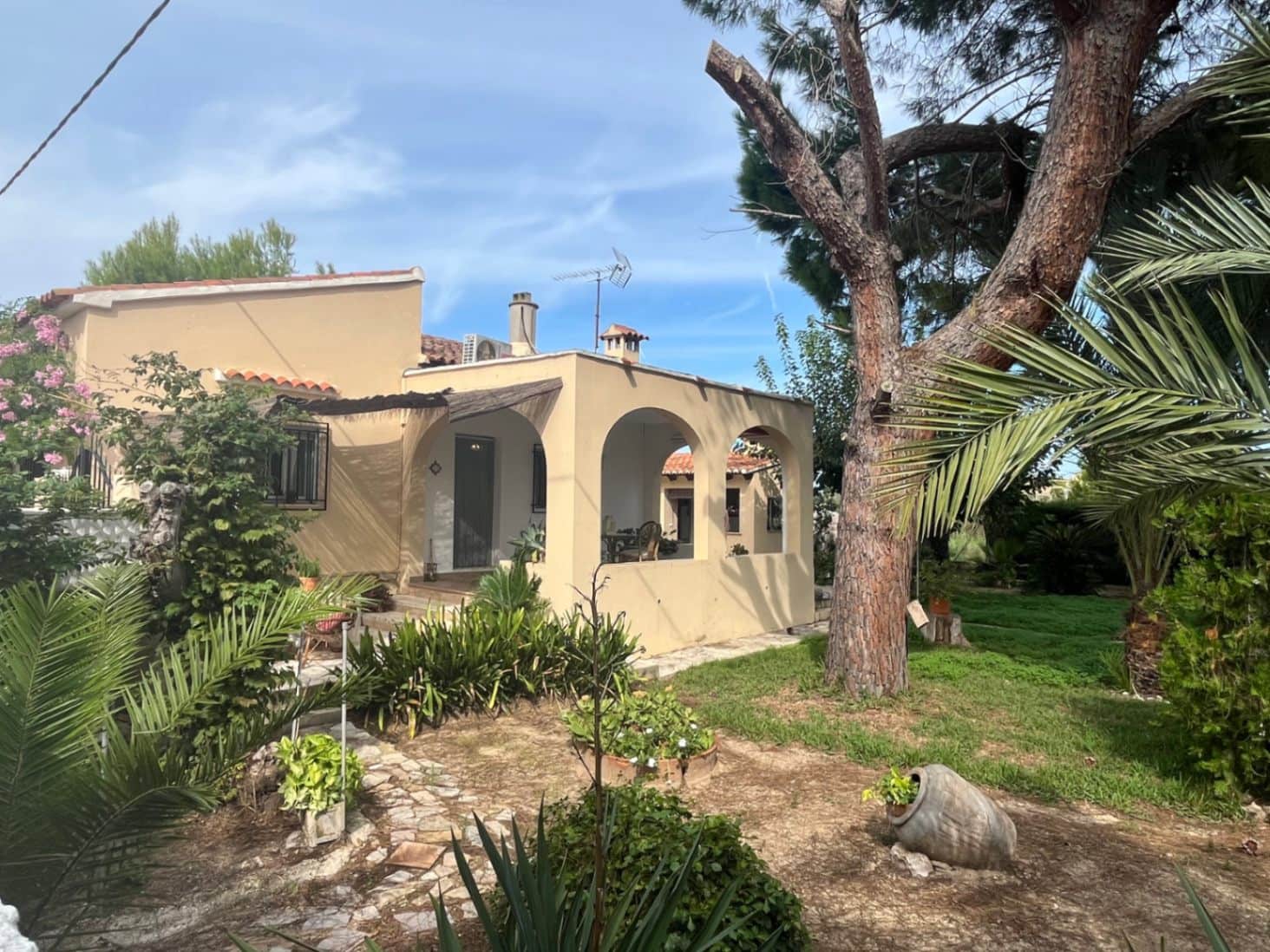 3 bedroom Villa for sale in Oliva - € 320,000 (Ref: 9316987)