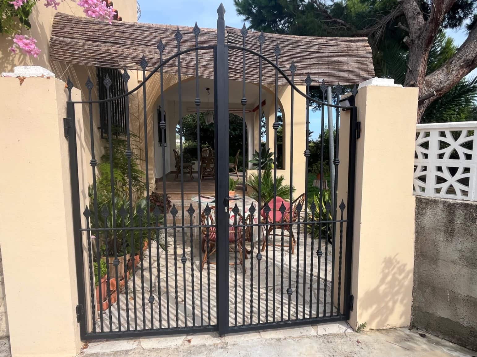 3 bedroom Villa for sale in Oliva - € 320,000 (Ref: 9316987)