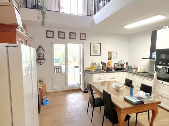 2 bedroom Townhouse for sale in Sagra - € 199,500 (Ref: 9466176)