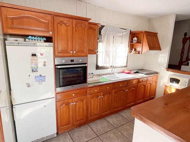 4 bedroom Villa for sale in Las Marinas / Les Marines, Dénia with garage - € 500,000 (Ref: 9599896)