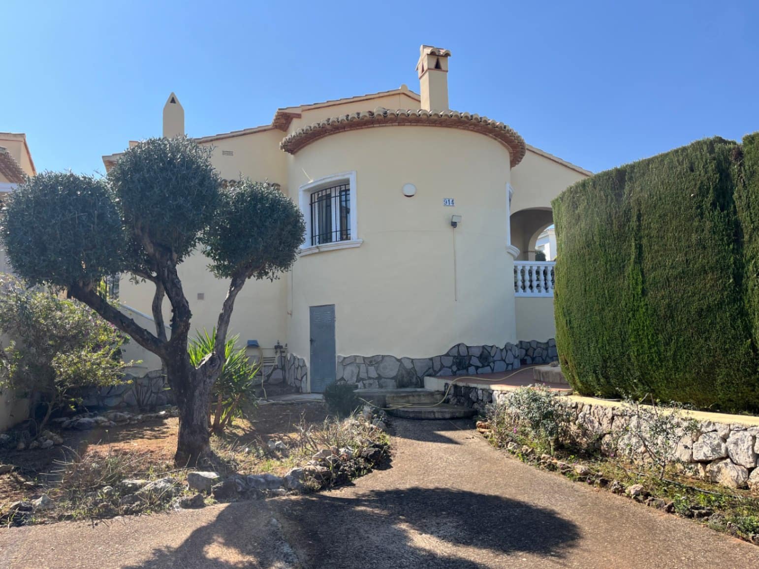 2 bedroom Villa for sale in Rafol de Almunia with pool garage - € 299,500 (Ref: 9720950)