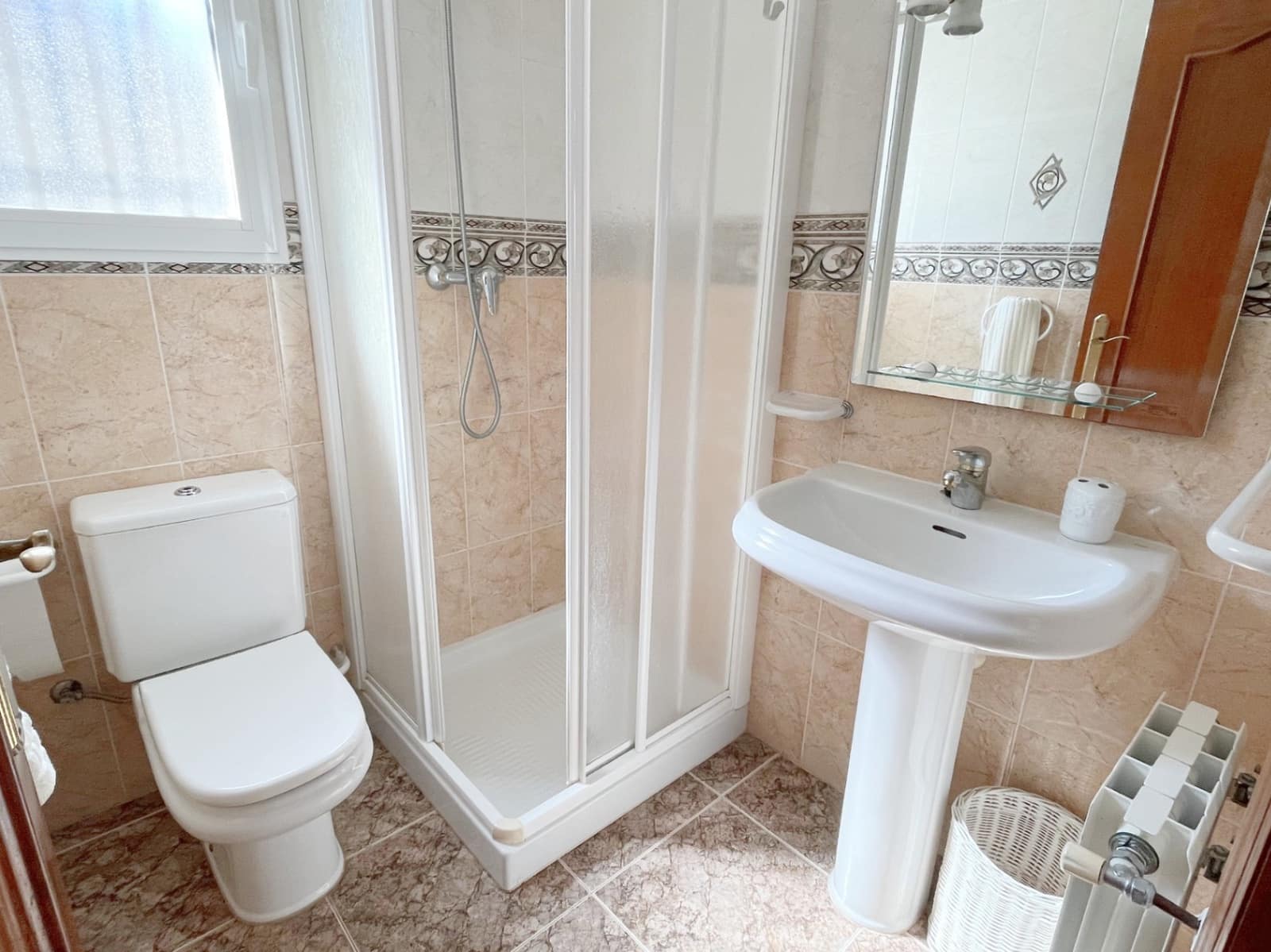 2 bedroom Villa for sale in Rafol de Almunia with pool garage - € 299,500 (Ref: 9720950)