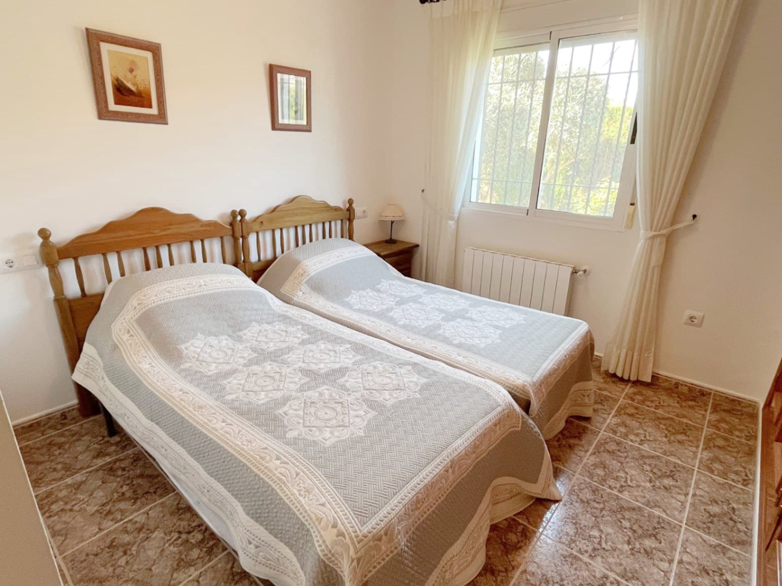 2 bedroom Villa for sale in Rafol de Almunia with pool garage - € 299,500 (Ref: 9720950)