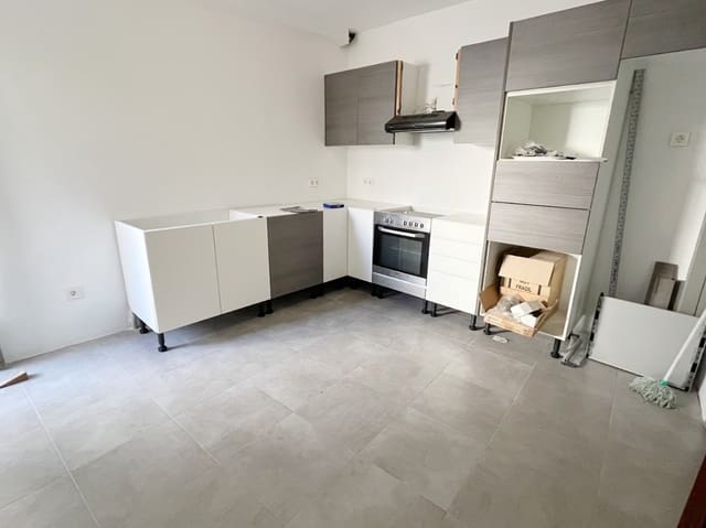 4 slaapkamer Appartement te koop in El Vergel / Verger - € 160.000 (Ref: 9783269)