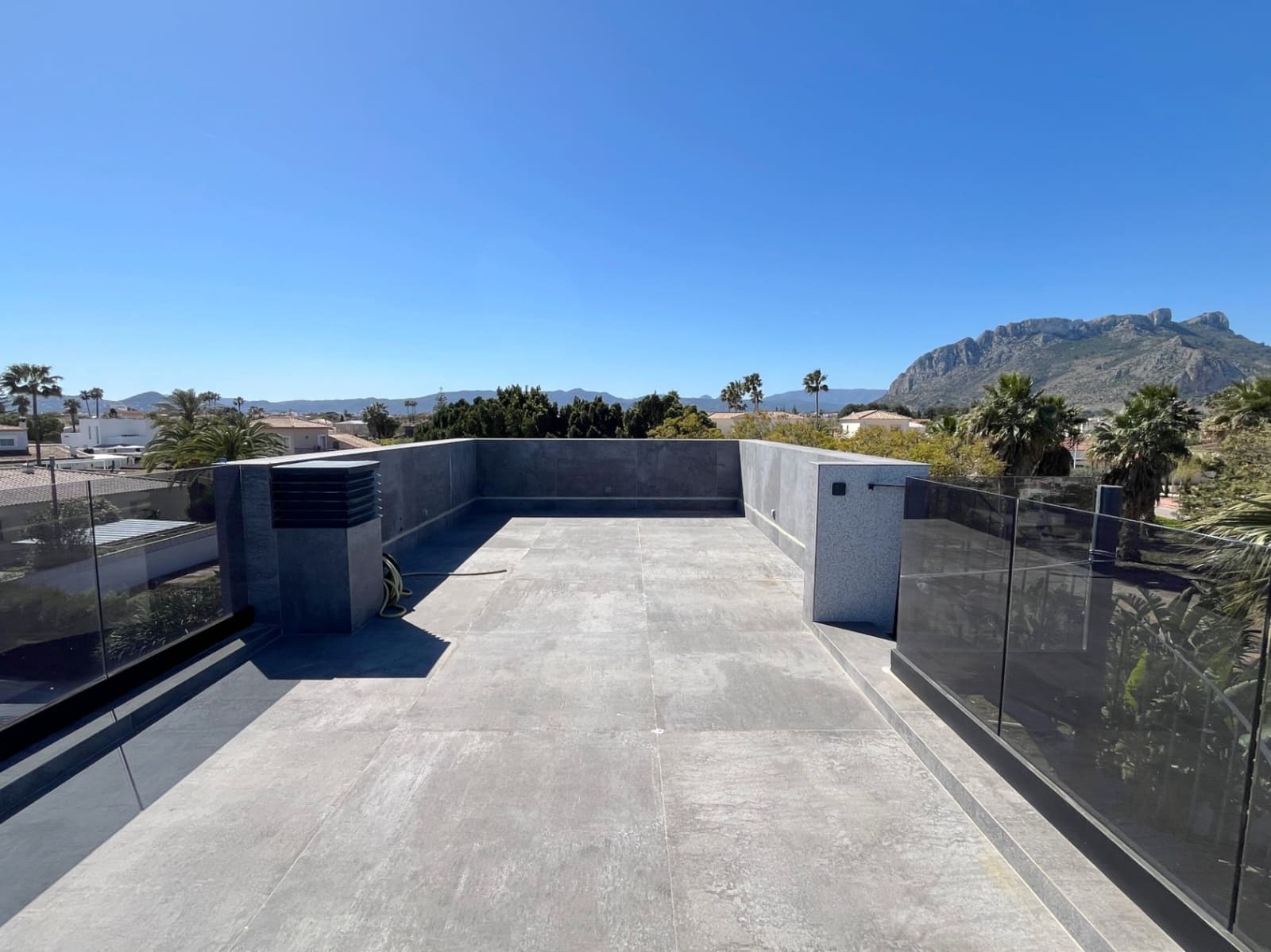 5 soveværelse Villa til salg i Els Poblets med swimmingpool garage - € 800.000 (Ref: 9783431)