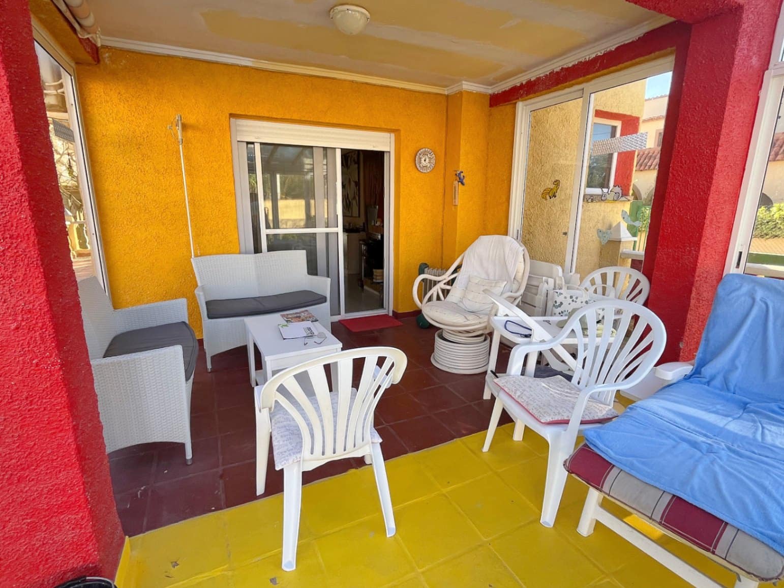 3 bedroom Villa for sale in Denia with garage - € 400,000 (Ref: 9912291)