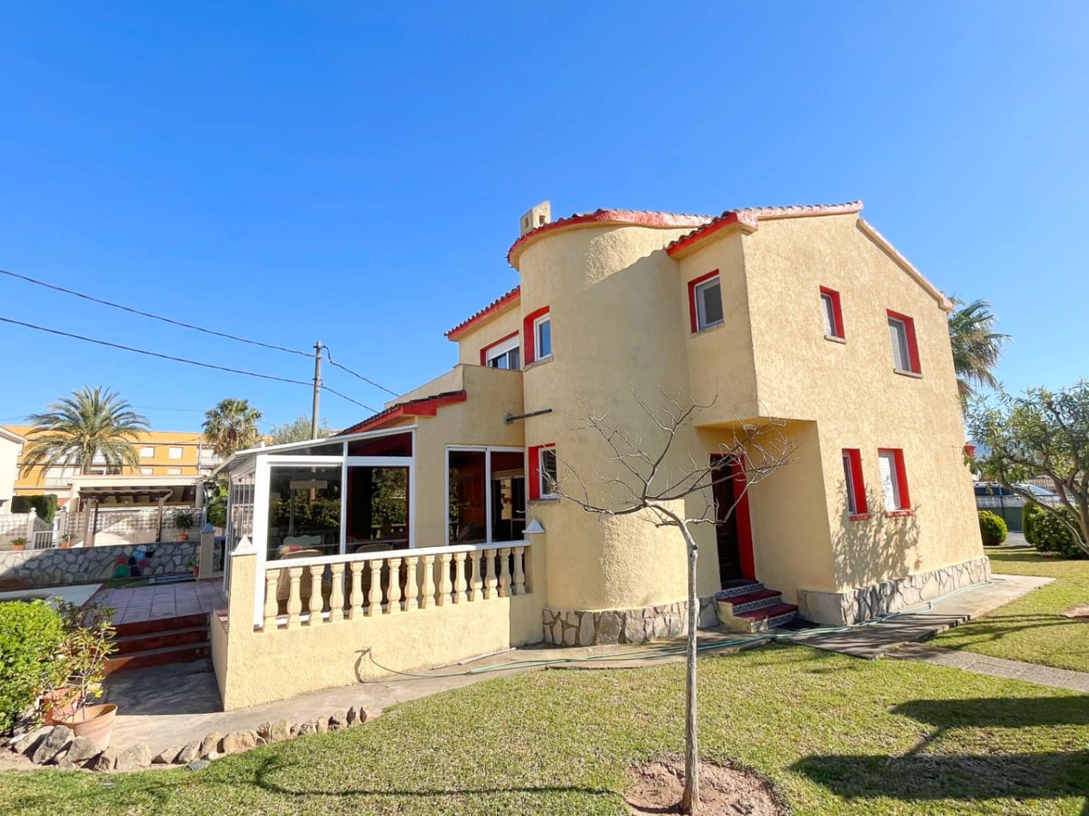 3 bedroom Villa for sale in Denia with garage - € 400,000 (Ref: 9912291)