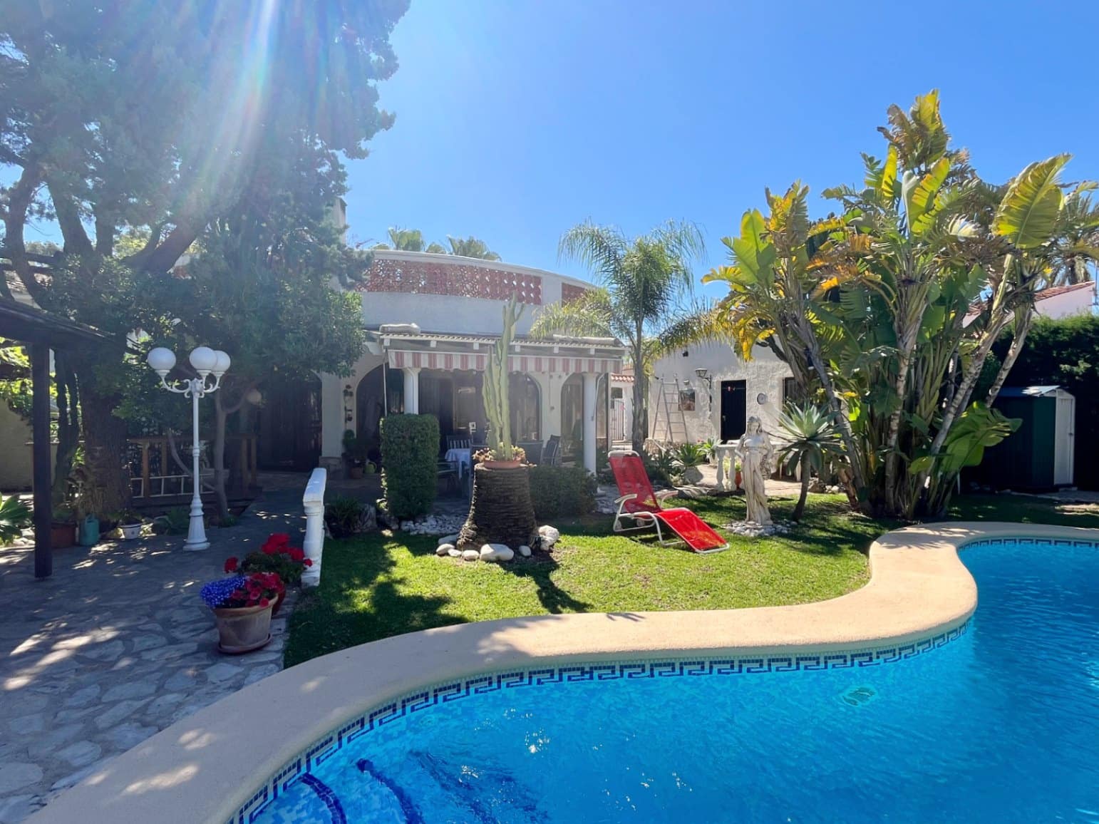 4 bedroom Villa for sale in Els Poblets with pool garage - € 499,500 (Ref: 9912292)