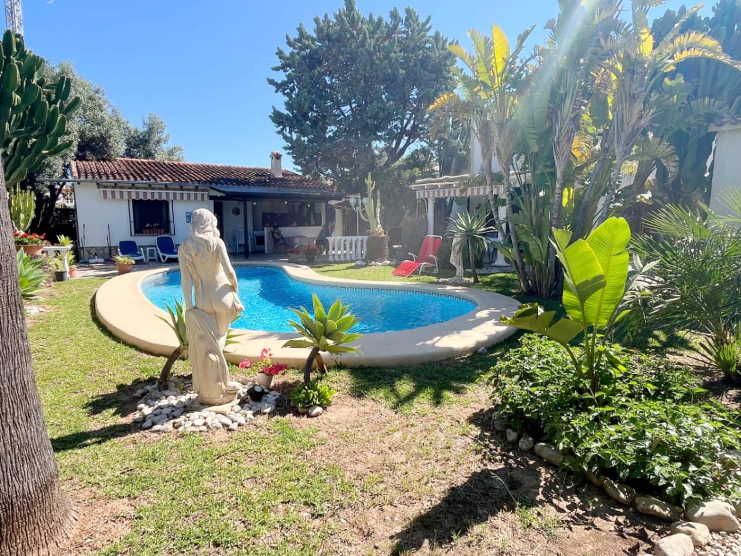 4 bedroom Villa for sale in Els Poblets with pool garage - € 499,500 (Ref: 9912292)