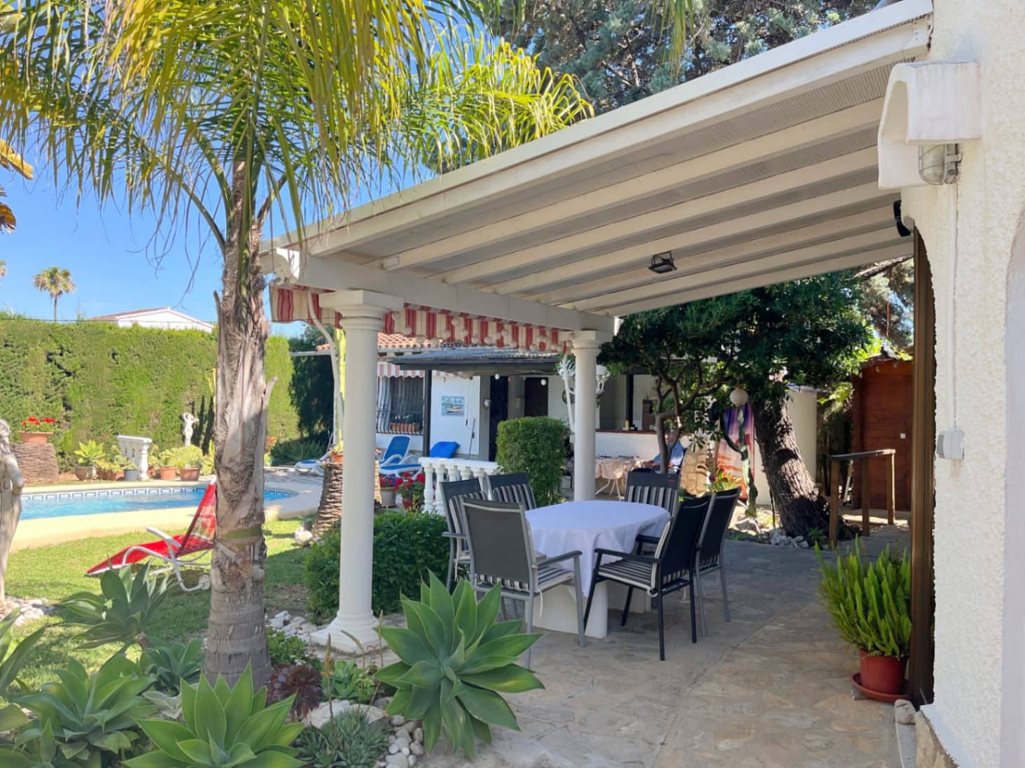 4 bedroom Villa for sale in Els Poblets with pool garage - € 499,500 (Ref: 9912292)