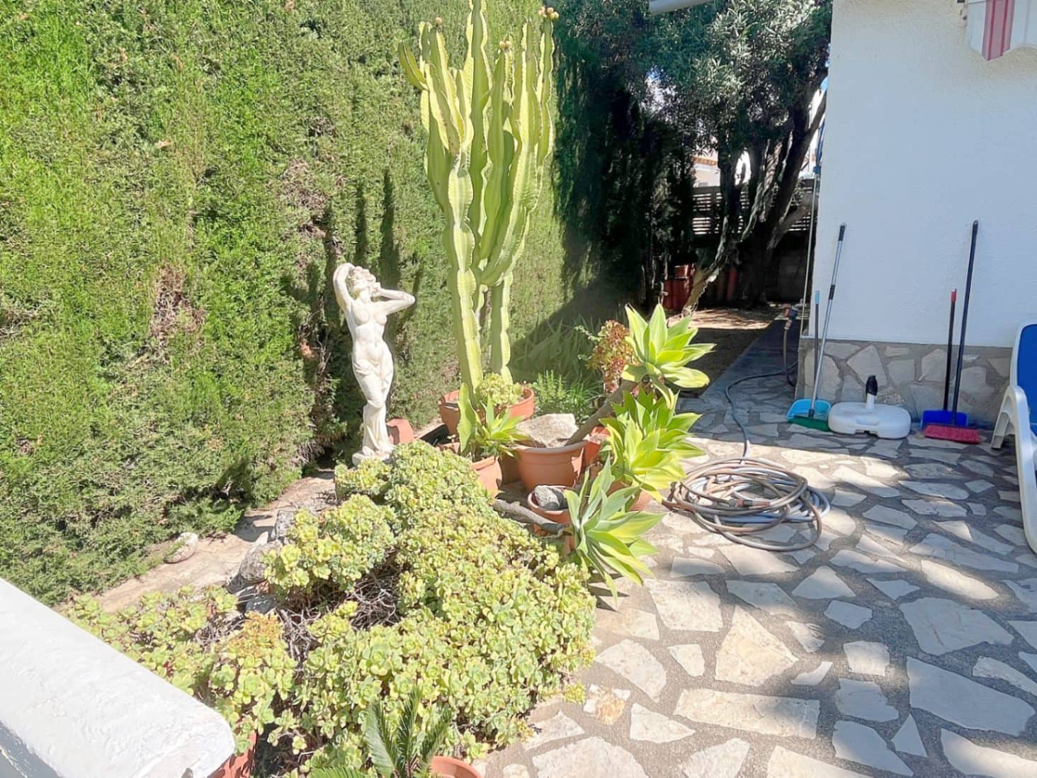 4 bedroom Villa for sale in Els Poblets with pool garage - € 499,500 (Ref: 9912292)