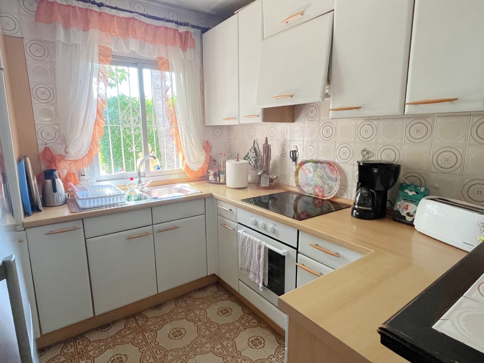 4 bedroom Villa for sale in Els Poblets with pool garage - € 499,500 (Ref: 9912292)