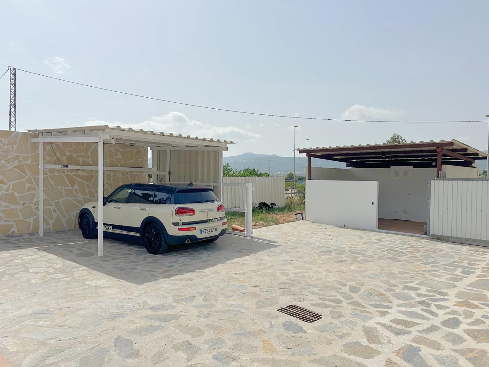 2 bedroom Villa for sale in Rafol de Almunia with garage - € 250,000 (Ref: 9999020)