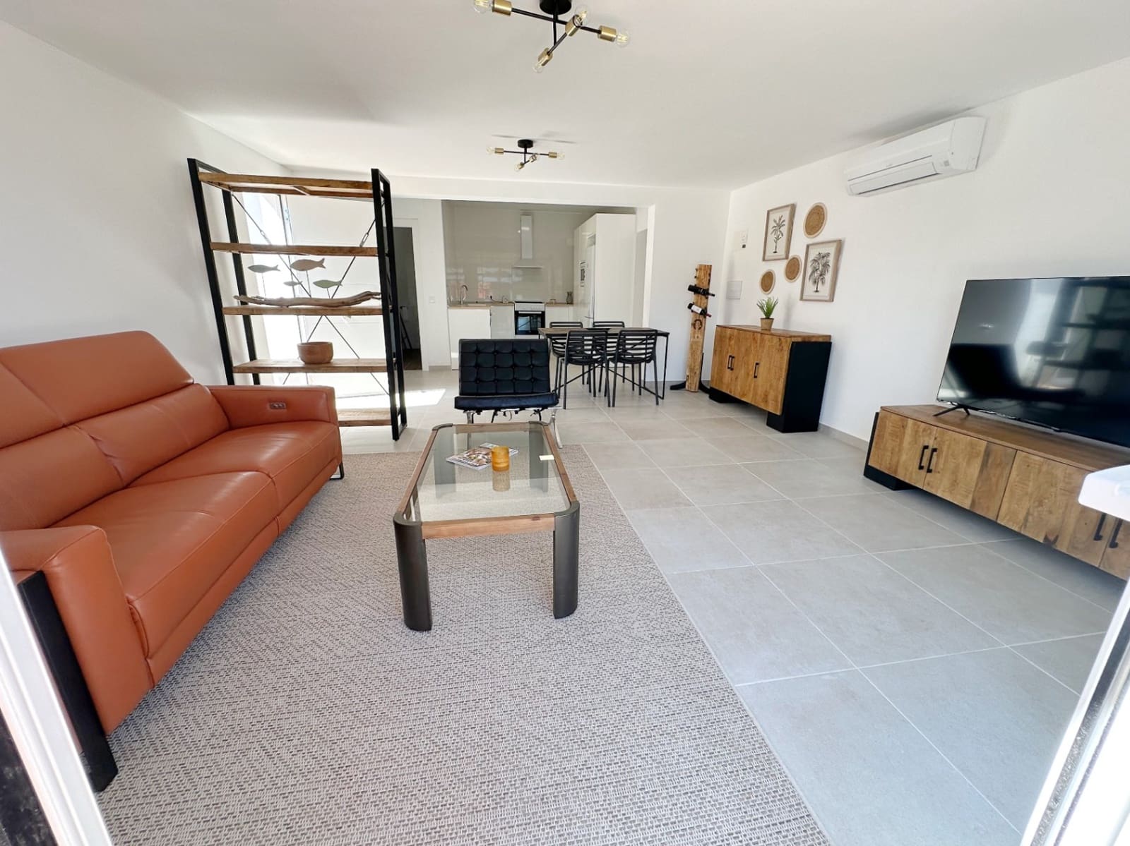 2 bedroom Villa for sale in Rafol de Almunia with garage - € 250,000 (Ref: 9999020)