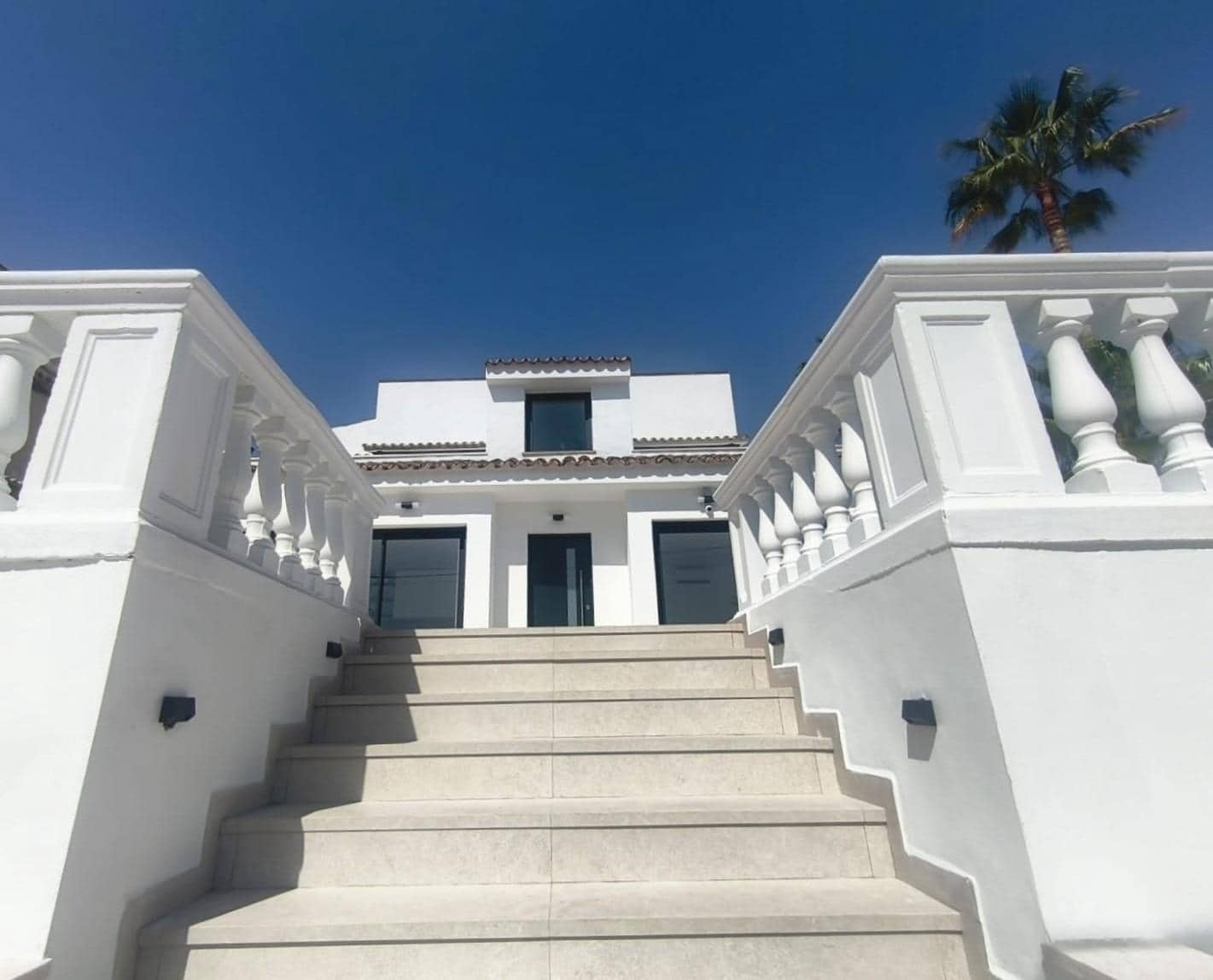 4 soveværelse Villa til salg i Porto Petro med swimmingpool garage - € 1.750.000 (Ref: 10027349)