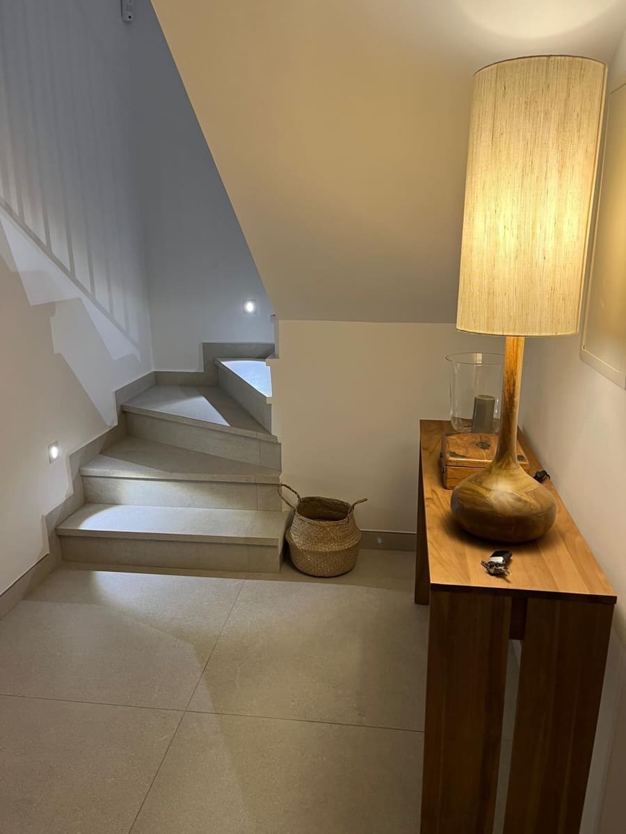 4 soveværelse Villa til salg i Porto Petro med swimmingpool garage - € 1.750.000 (Ref: 10027349)