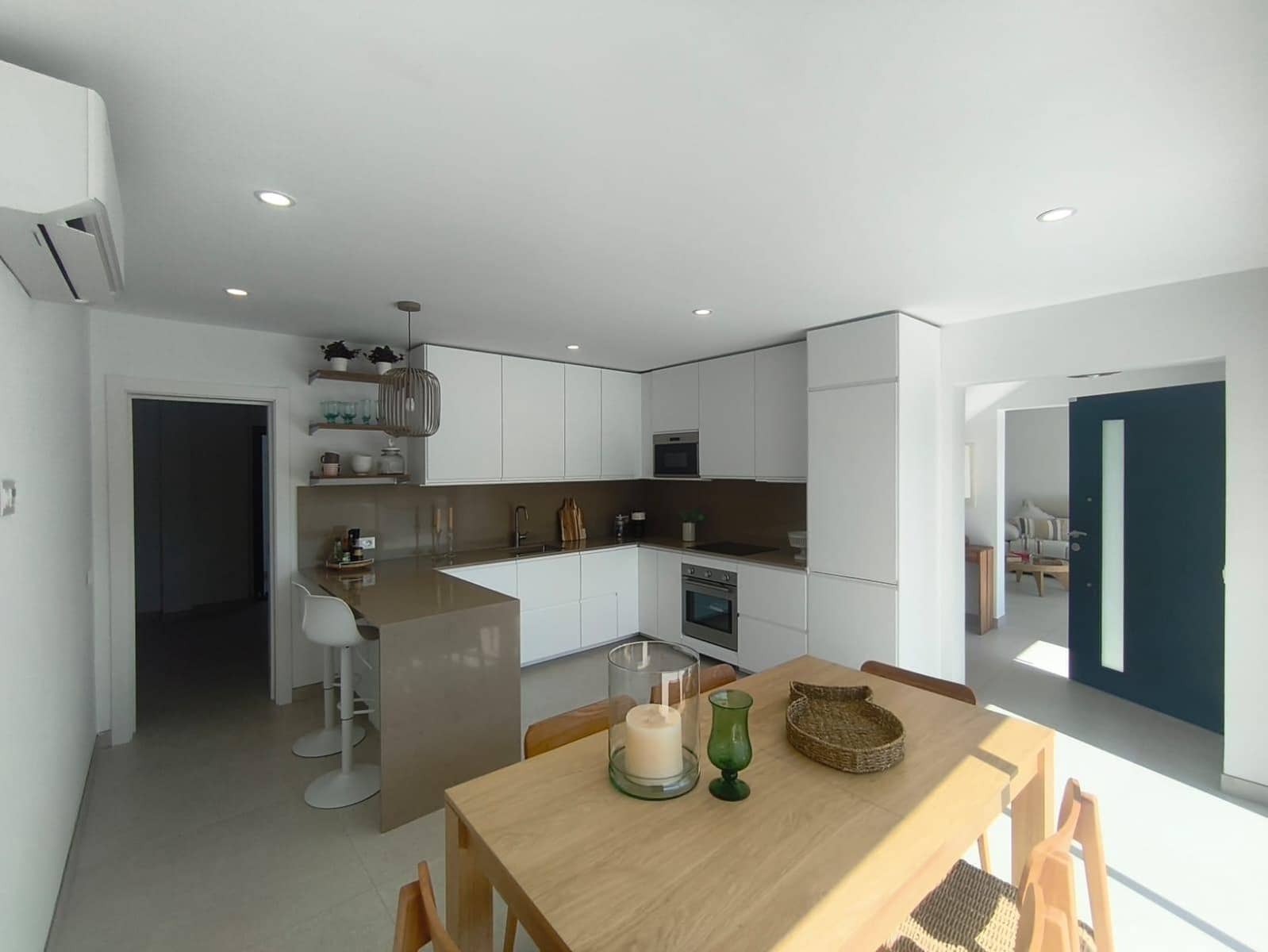 4 soveværelse Villa til salg i Porto Petro med swimmingpool garage - € 1.750.000 (Ref: 10027349)
