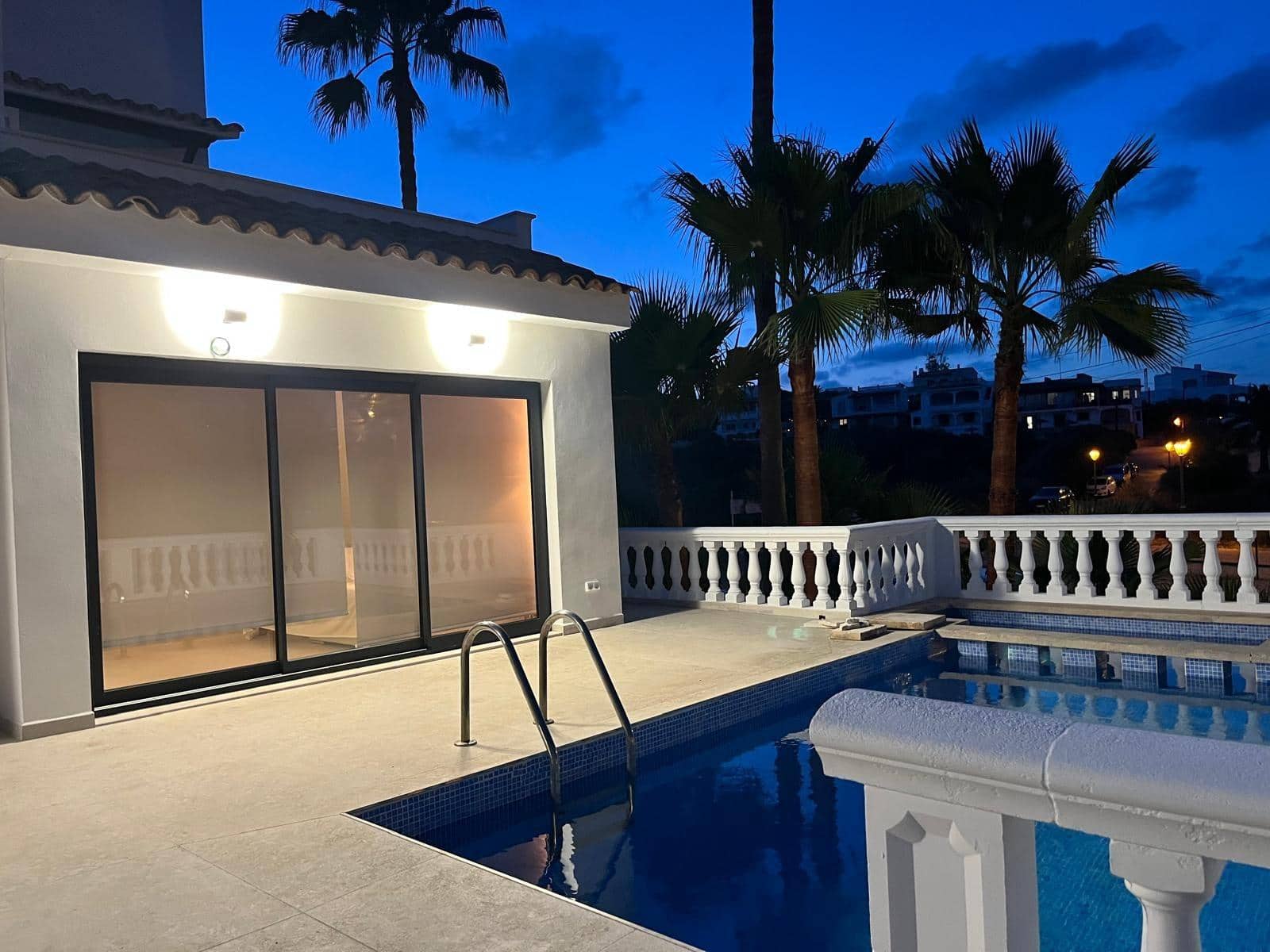 4 soveværelse Villa til salg i Porto Petro med swimmingpool garage - € 1.750.000 (Ref: 10027349)