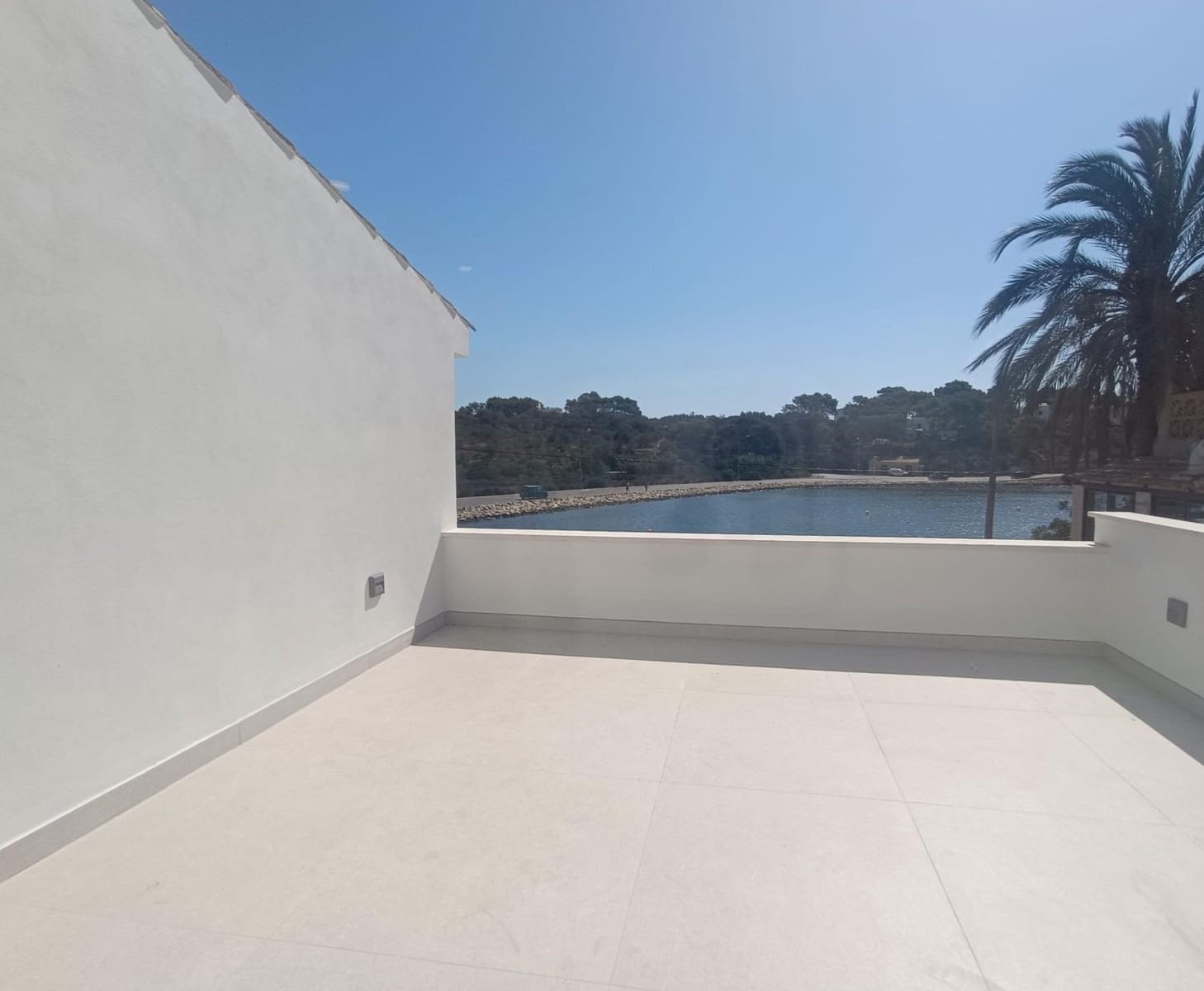 4 soveværelse Villa til salg i Porto Petro med swimmingpool garage - € 1.750.000 (Ref: 10027349)