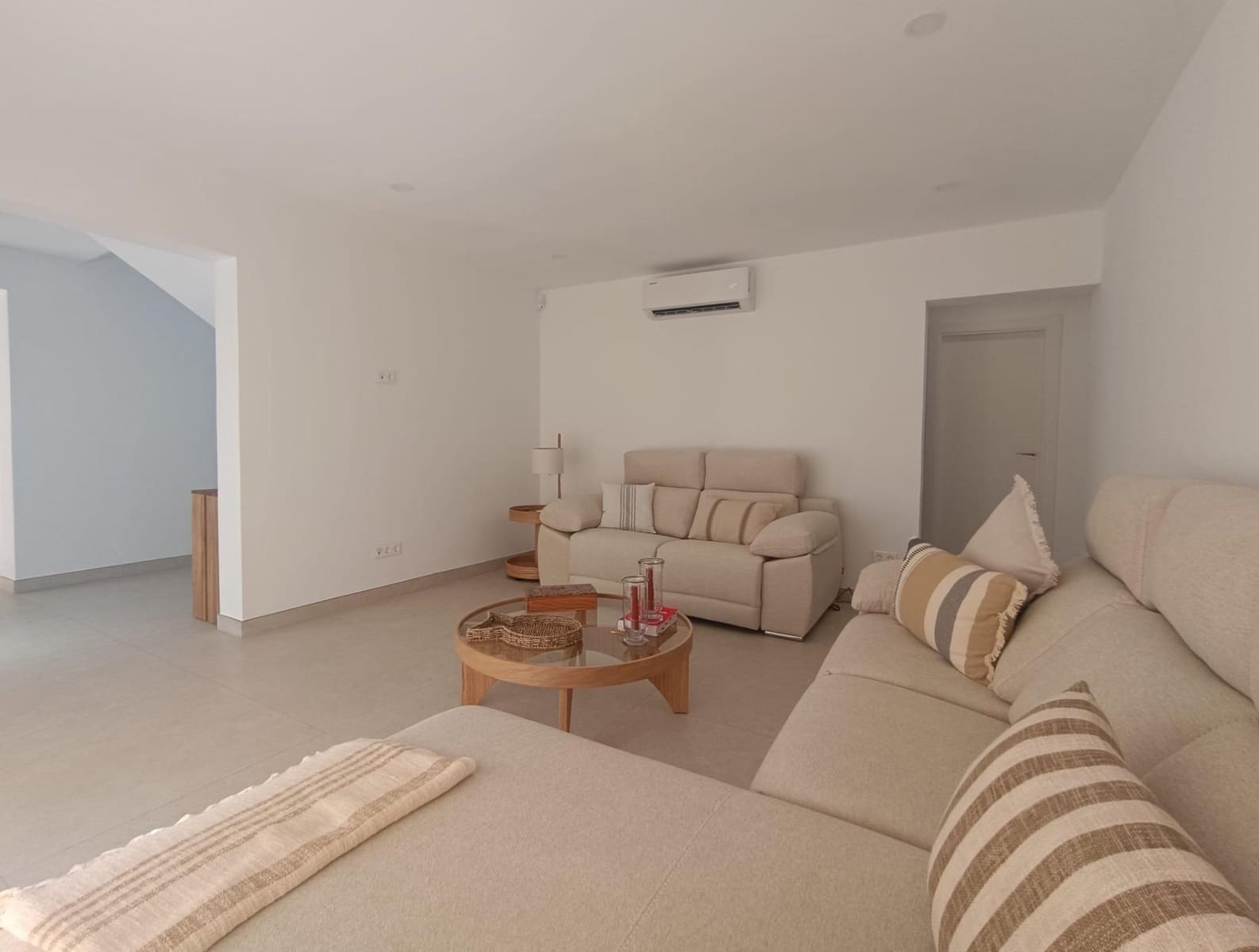 4 soveværelse Villa til salg i Porto Petro med swimmingpool garage - € 1.750.000 (Ref: 10027349)