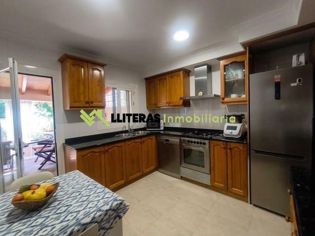4 slaapkamer Rijtjeshuis te koop in Inca met garage - € 749.000 (Ref: 10187122)