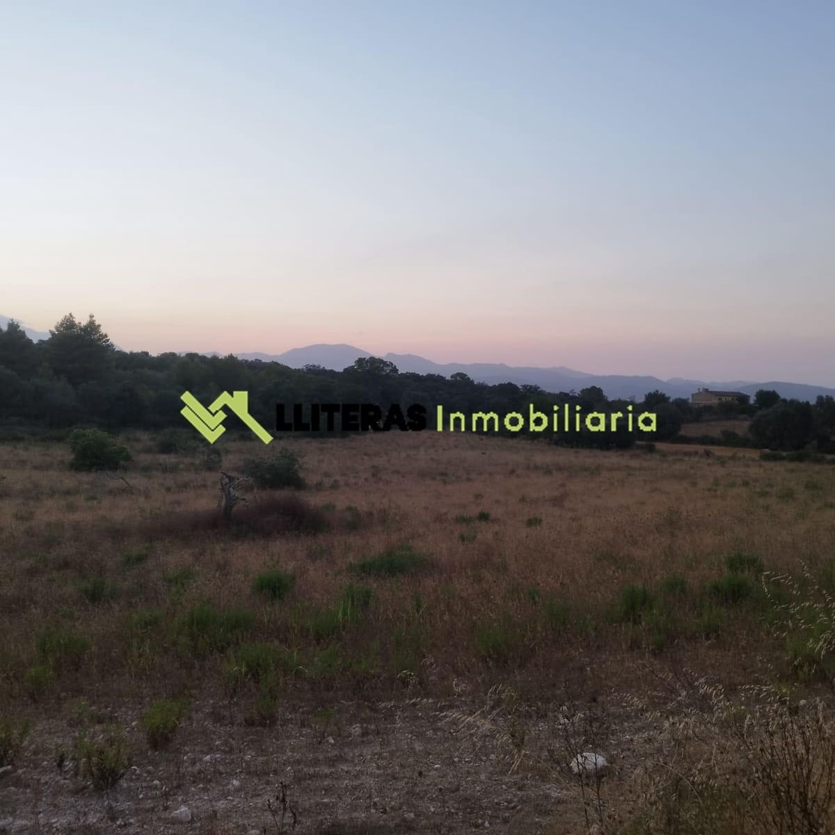 Byggegrund til salg i Llubi - € 250.000 (Ref: 9129719)