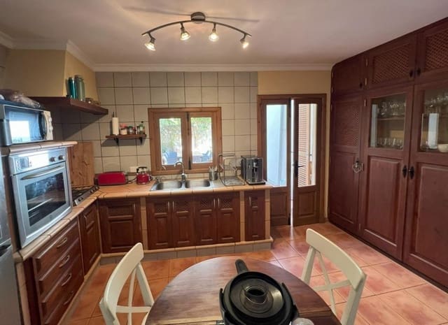 3 soveværelse Byhus til salg i Inca - € 405.000 (Ref: 9355836)