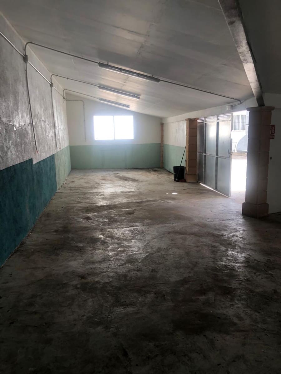 Erhverv til salg i Inca - € 475.000 (Ref: 9403352)