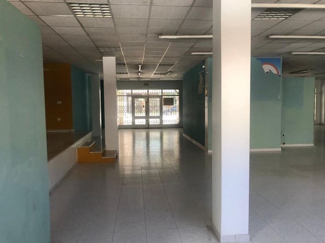 Commercieel te koop in Inca - € 475.000 (Ref: 9403352)