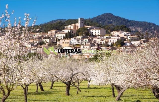 3 bedroom Townhouse for sale in Selva with garage - € 445,000 (Ref: 9497172)