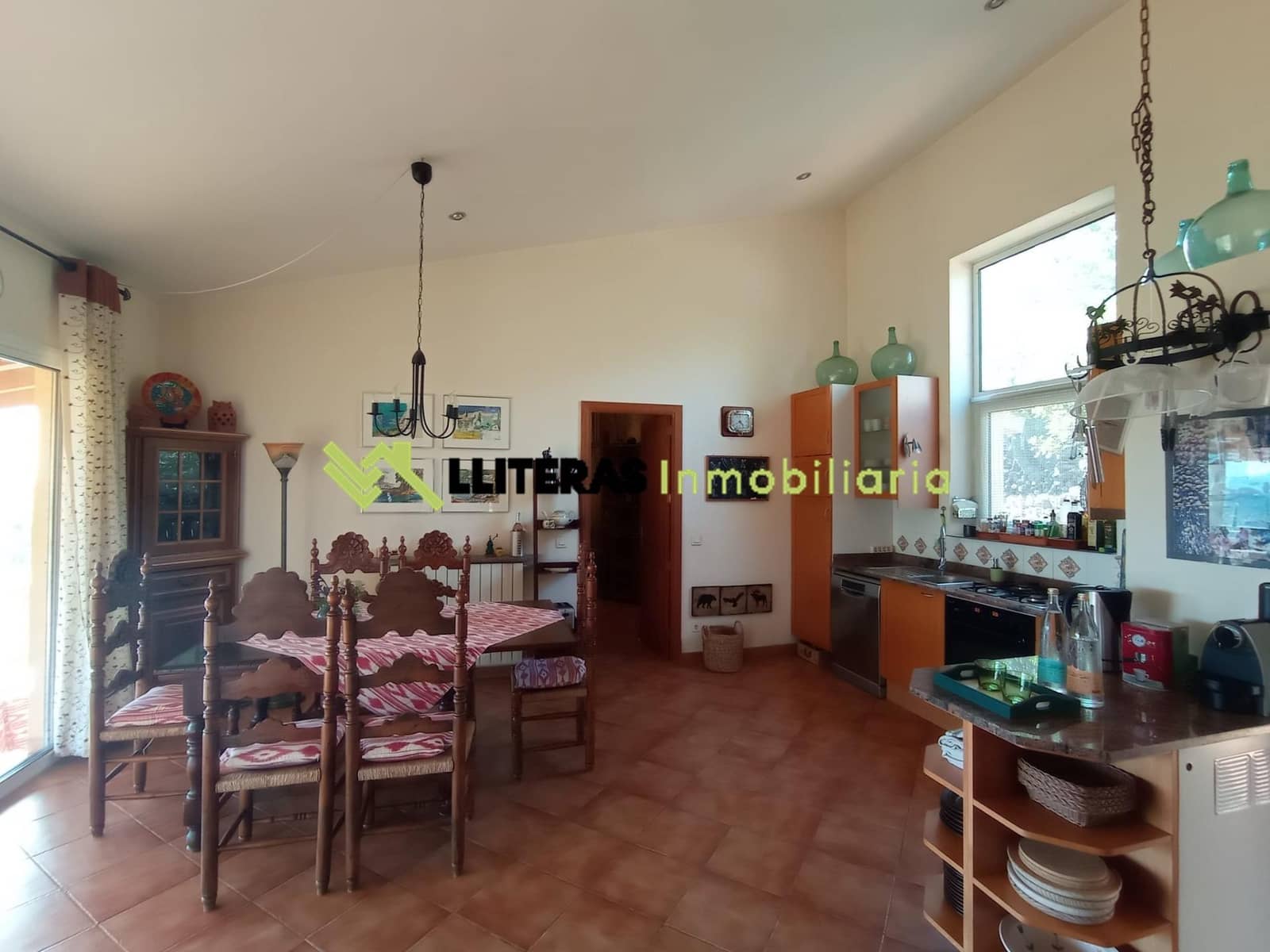 2 slaapkamer Finca/Landhuis te koop in Moscari met garage - € 980.000 (Ref: 9535925)