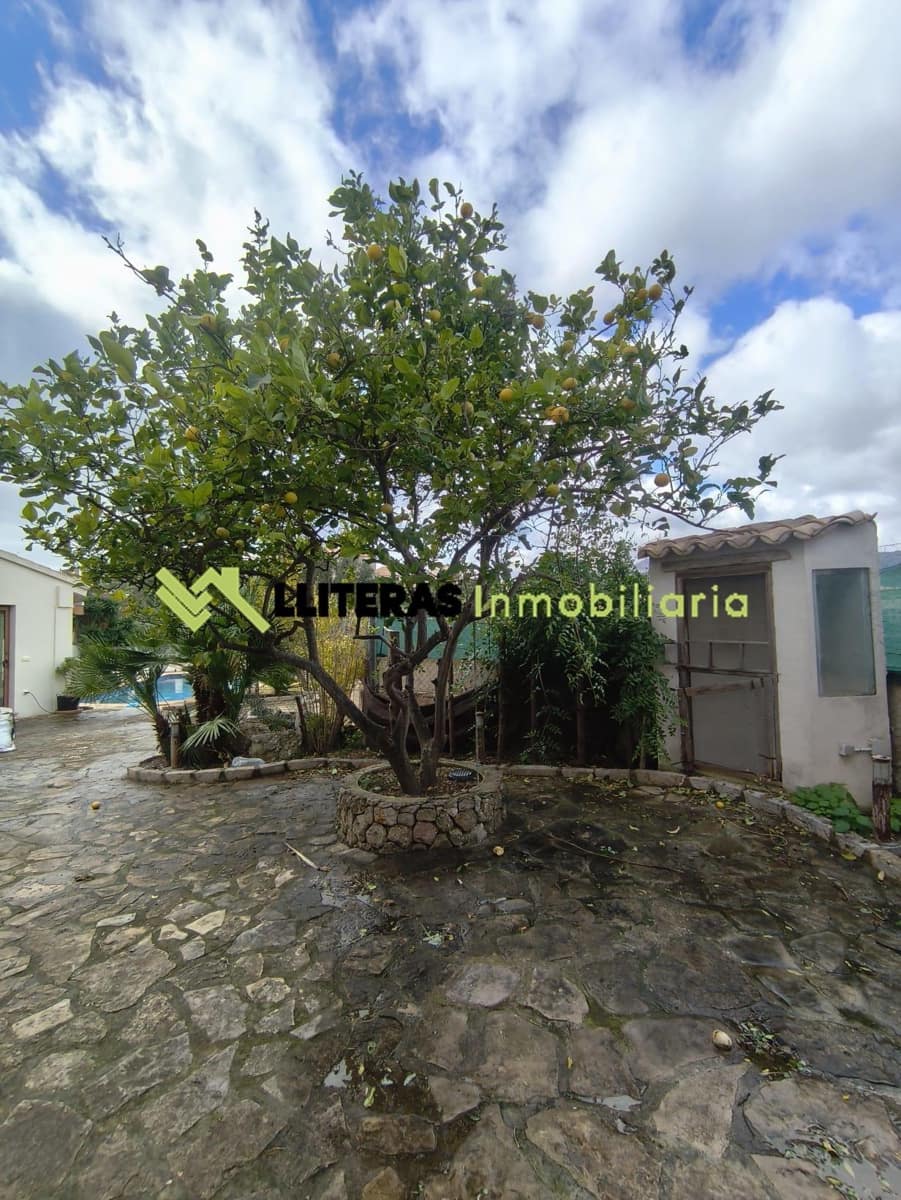 5 soveværelse Villa til salg i Campanet med swimmingpool - € 850.000 (Ref: 9604962)