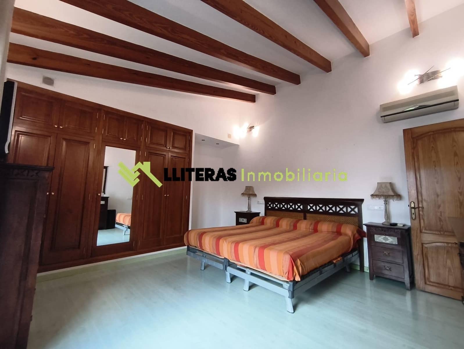 5 soveværelse Villa til salg i Campanet med swimmingpool - € 850.000 (Ref: 9604962)